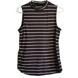 Apt 9 Sleeveless Blouse Crew Neck Black White Striped Petite Medium Women Ribbed